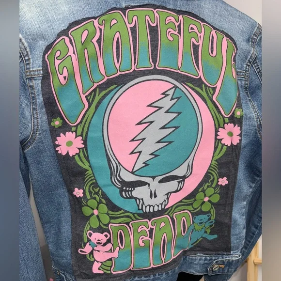 Upcycled Grateful Dead Denim Jacket with Graphic - Picture 4 of 5